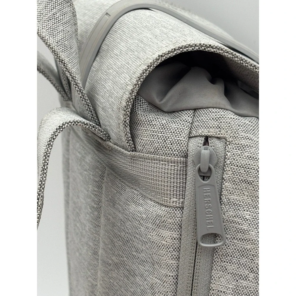 HERSCHEL‎ SUPPLY CO. Dawson Gray Backpack Diaper Bag Magnetic Lightweight Medium